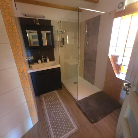 Sunrise House 辛安诺泽蒂